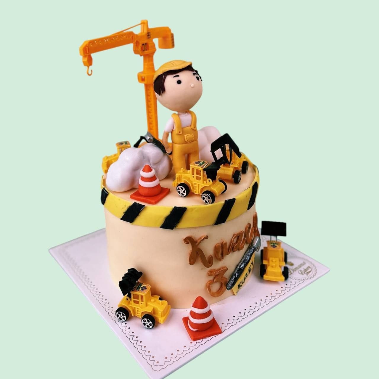 Repairman Cake | G4